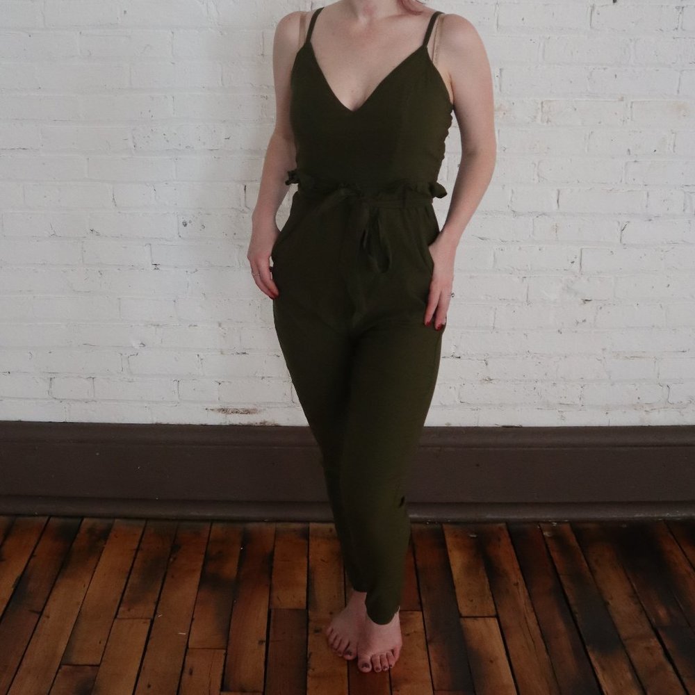 Stylish And Tapered Tie Waist Jumpsuit